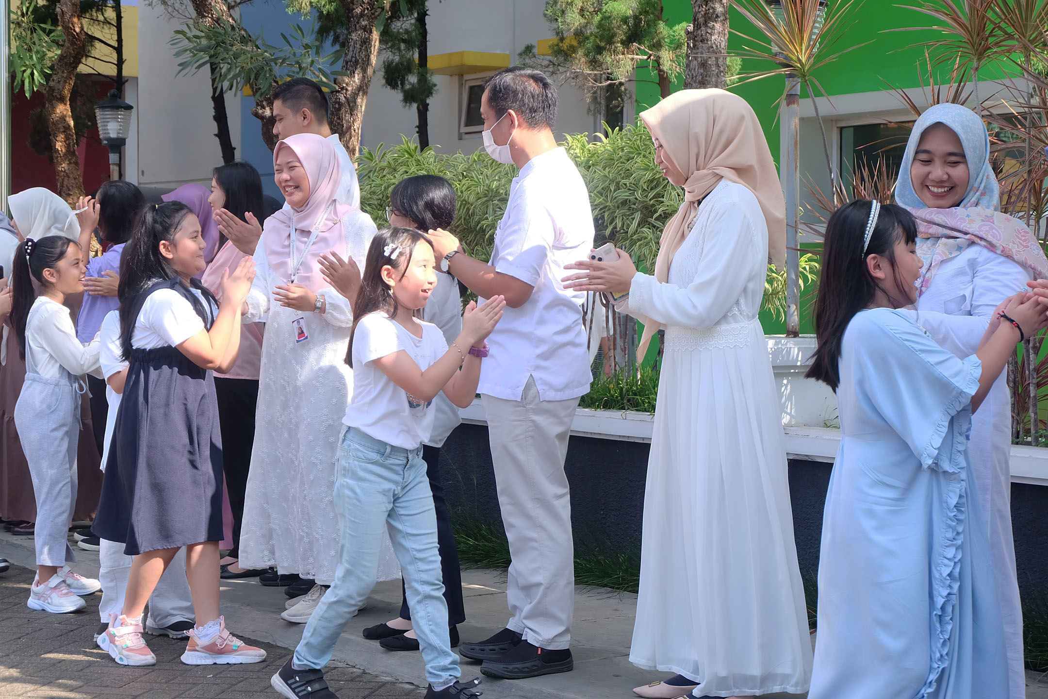 Illustration for Adab Dulu, Baru Ilmu